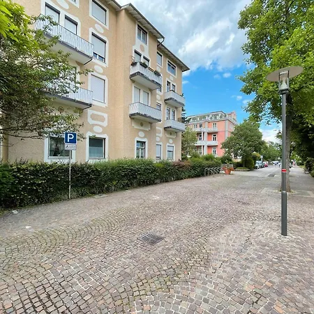 Galerie-apartment Am Kurgarten Apartamento *