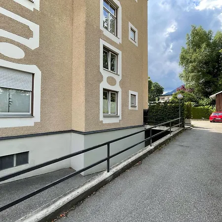 アパート Galerie-apartment Am Kurgarten バートライヘンハル